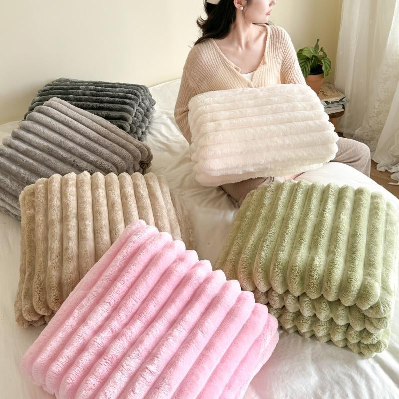 Solid Color Flannel Throw Blanket, 1 Count - Soft and Comfortable Bedding Accessory for Home, Bedroom, Sofa, and Couch