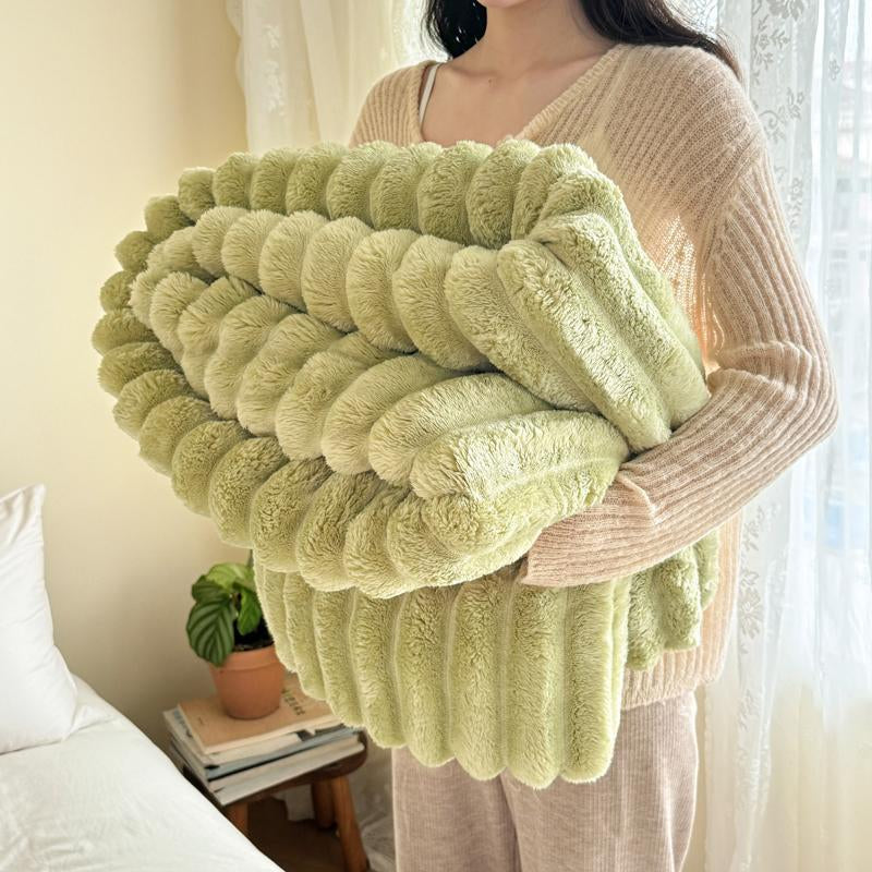 Solid Color Flannel Throw Blanket, 1 Count - Soft and Comfortable Bedding Accessory for Home, Bedroom, Sofa, and Couch